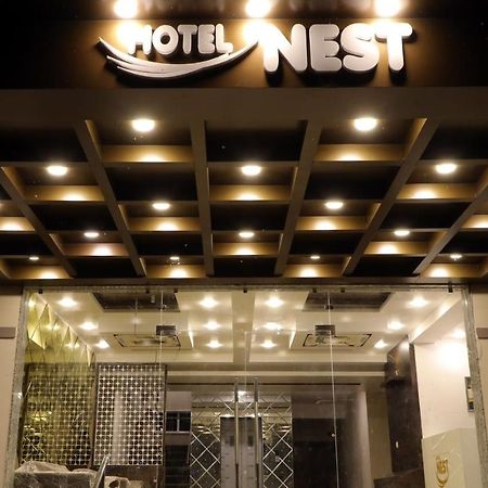 Hotel Nest Bhuj Bagian luar foto